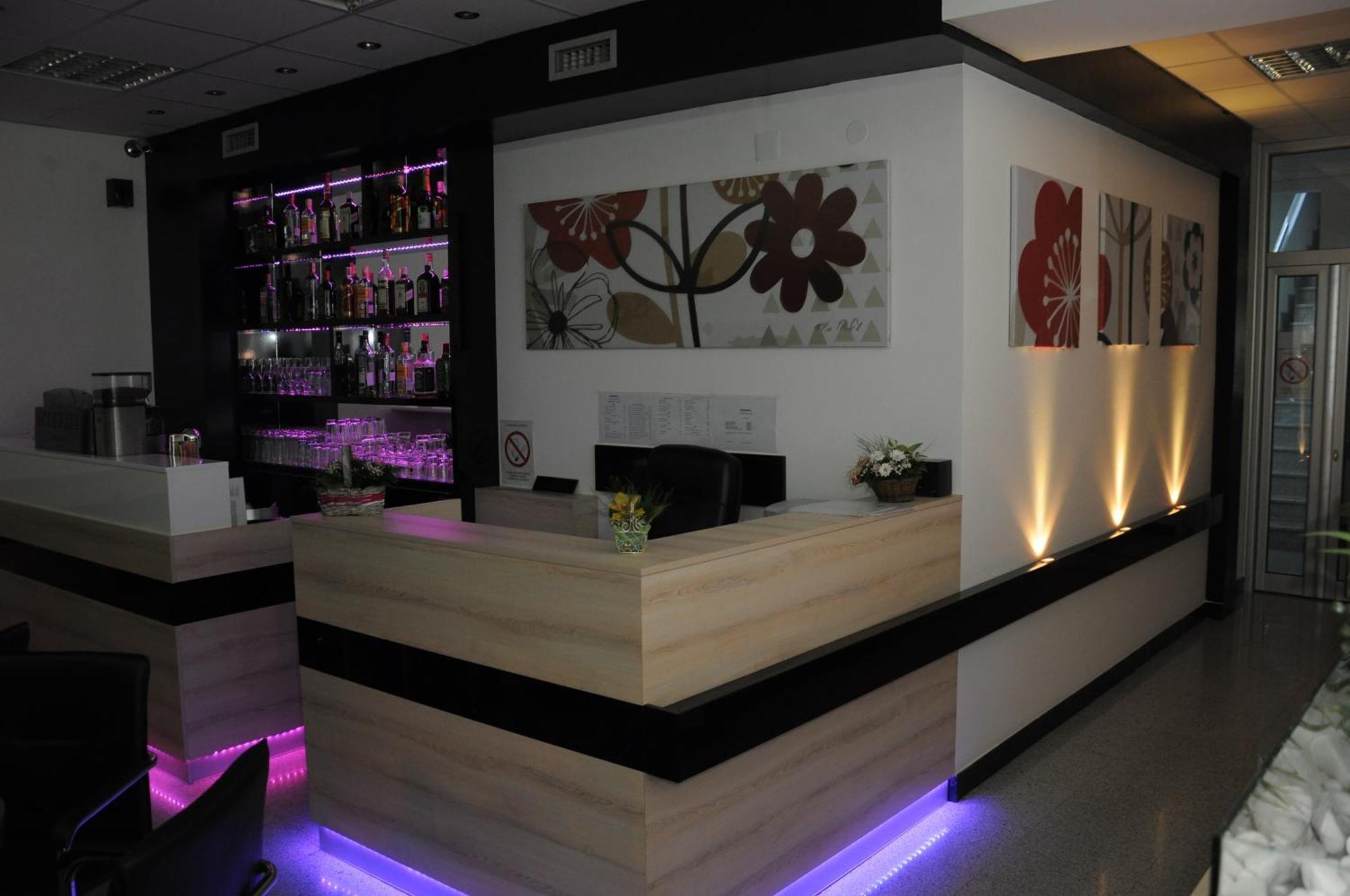 Garni Hotel Consul Nis Exterior photo