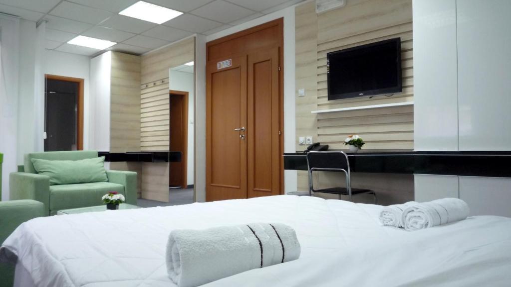 Garni Hotel Consul Nis Room photo